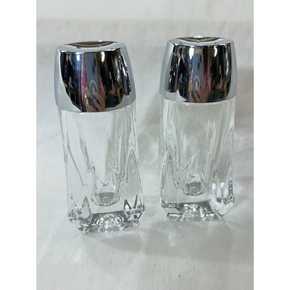 Vintage Libbey 5037 Glass Salt & Pepper Shakers 1.5 Oz Set Kitchen